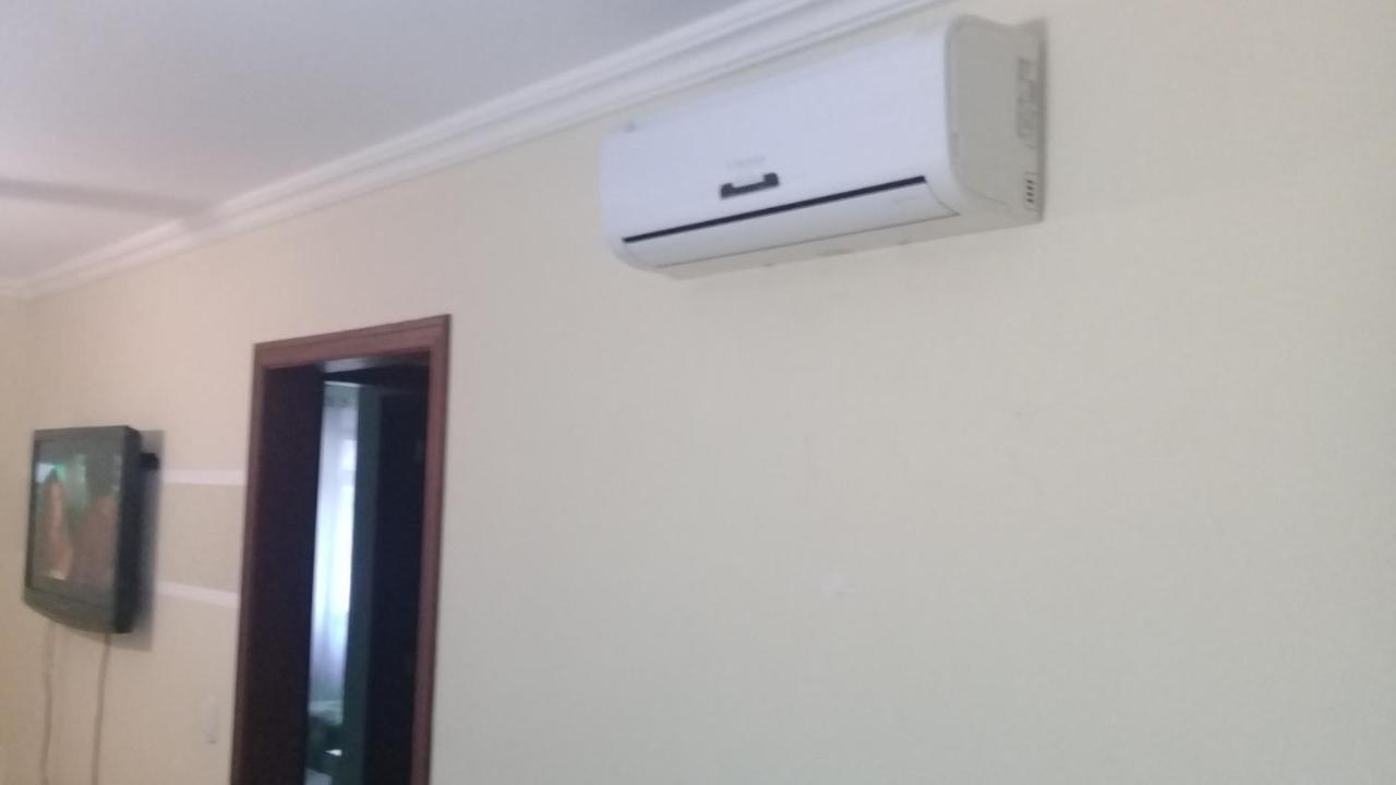 Apartamento De 2 Domitorios E 1 Garagem No Centro De Bombinhas 50 Metros Da Praia Na Avenida Principal Proximo Ao Shopping Punta Blu Exterior photo
