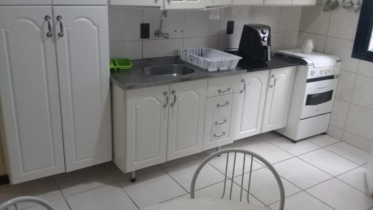 Apartamento De 2 Domitorios E 1 Garagem No Centro De Bombinhas 50 Metros Da Praia Na Avenida Principal Proximo Ao Shopping Punta Blu Exterior photo