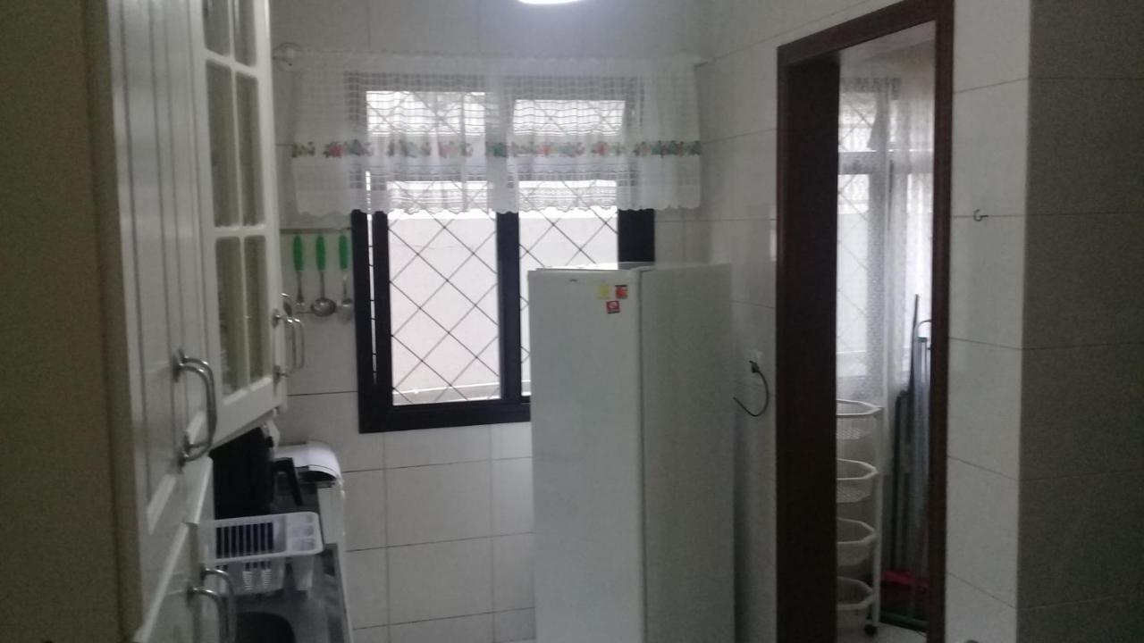 Apartamento De 2 Domitorios E 1 Garagem No Centro De Bombinhas 50 Metros Da Praia Na Avenida Principal Proximo Ao Shopping Punta Blu Exterior photo